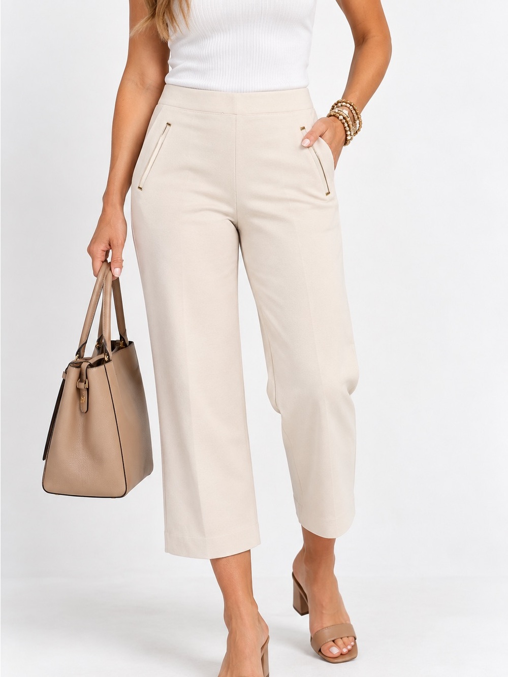 Chico’s Cream Stretch Pull-On Cropped Pants Gold Trim Detail Size 0.5 / 6